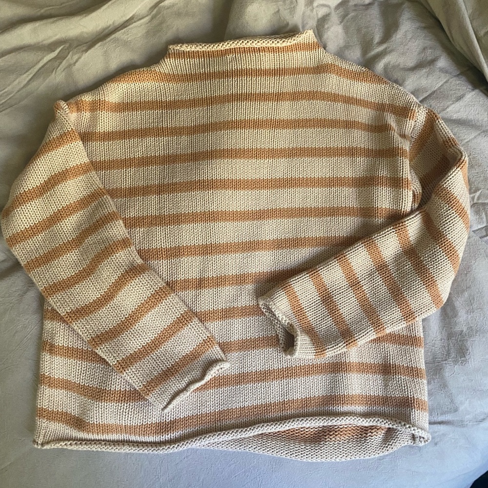 EUC DemyLee cotton sweater